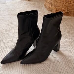 Wild Pair Sleek Black Heeled Boots